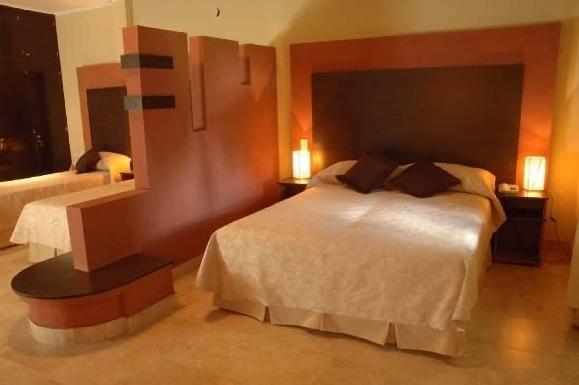Hotel Aybal Salta Ngoại thất bức ảnh